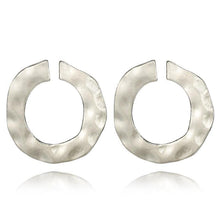 Load image into Gallery viewer, Claire Earrings
