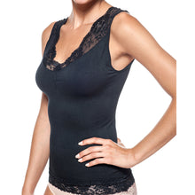 Load image into Gallery viewer, Seamless Shaping Tank Top With Lace Detail Black
